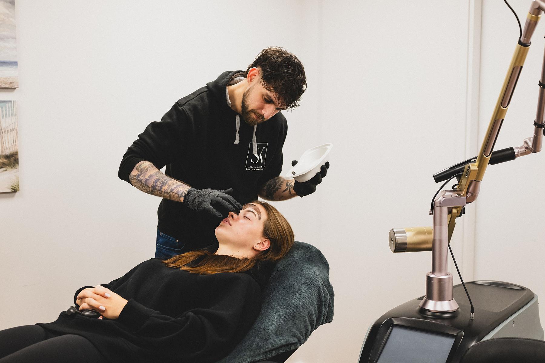 li8 3881 lilian fotografie second skin tattoo remolval leiden daan 2026 02 02