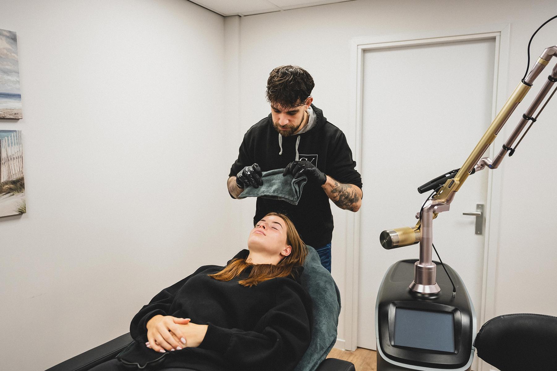 z63 2736 lilian fotografie second skin tattoo remolval leiden daan 2026 02 02