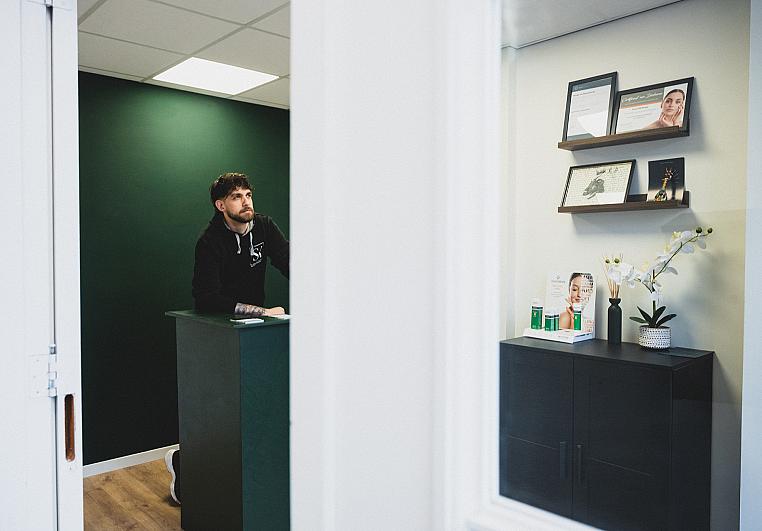 z63 2763 lilian fotografie second skin tattoo remolval leiden daan 2026 02 02(1)